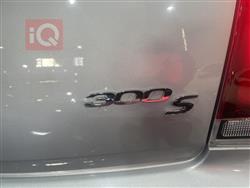 كرايسلر 300